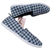 Serra Women's Size 7 Memory Foam Canvas Slip On Blue Herringbone Flat New