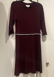 Elle women’s size XL sweater dress with cute, contrasting white trim