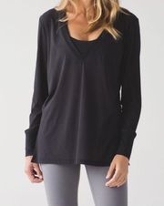 lululemon Get Low Long Sleeve Black Mesh / Sheer V-neck Top Size 4