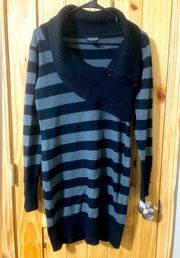 Venus size L tunic-length black and gray striped cowl neck sweater with buttons