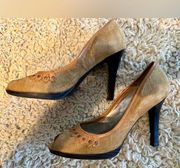 BCBG Golden fall colored suede heels, size 8