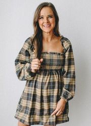 Easel Los Angeles Plaid Smocked Body Bell Sleeve Dress Size M