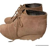 TOMS Desert Wedge Boot-Women's (Castlerock Grey Suede) Size 7