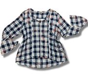 Seven7 Bell Sleeve Silver Grommet Top Size XL Women’s Blue Bleached Plaid Flowy