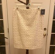 Nwt DONCASTER WHITE SKIRT SIZE 4 BUT MEASUREMENTS SAY LARGER