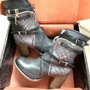 Freebird By Steven Baker Boots Navy Multi RARE Size 9 NEW IN BOX