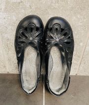 comfy flats in excellent condition. Sz 7.5