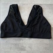 Vince Camuto Black Sports Bra Size Medium