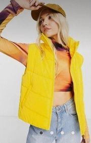 Ultra Light yellow puffer vest Sz M