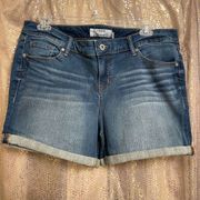 Torrid 5 Inch Vintage Stretch Rolled Cuff Mid-Rise Shorts Size 18 NWT