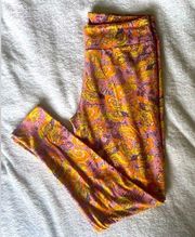 TALL & CURVY LULAROE LEGGINGS