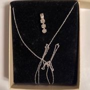 Zales authentic White Gold Chain & Pendant w 3 Diamonds