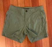 Prana Hiking Shorts! Size 4