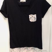 Women’s Wishful Park black and creme shirt