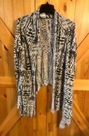 Billabong long sleeved knit open front cardigan Size Small Pockets Gray