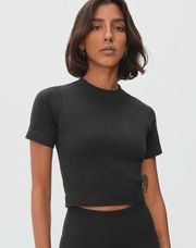 NWT Everlane The Seamless Tee Cropped Black Size: XS/S