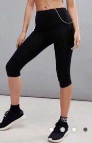 Ivy Park black cropped athletic workout leggings