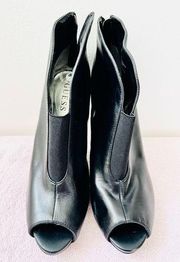 GUESS "Ashleigh" size 8.5 Open Toe Black Leather Booties MSRP: $98