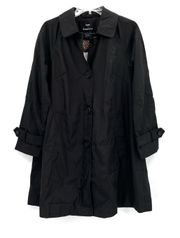 RAIN TRENCH COAT.