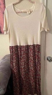 Bobbi  Womens plus size ribbed/floral dress size 20