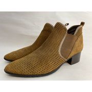 Donald Pliner Darla Waxy Brown Camel Suede Slip On Chelsea Ankle Booties Size 9M