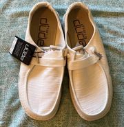 Women’s Size 8 Brand New With Tags!