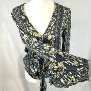 Lovestitch long bell sleeve gray and ivory floral tie front top size small