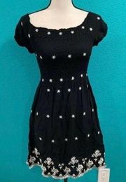 Love tree black dress, can be worn off the shoulder