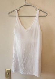 ATHLETA Essence Support Tank White Built In Shelf Bra size xs