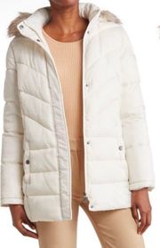 White Winter Coat ()