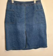 Women's denim skirt.Univetsal Thread .Size 10. $25.