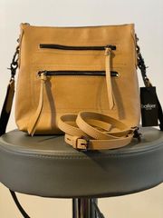 botkier leather chelsea travel crossbody handbag camel 2 straps $198