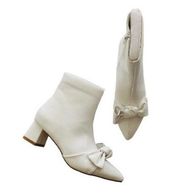 Lulus Femmie White Pointed-Toe Bow Ankle Booties Size 6.5