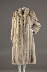 💯 Natural Fox Fur Full Length Coat in Exceptional Condition Donald