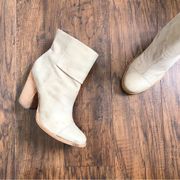 LL Bean Signature • Leather Ankle Boots heeled tan beige bootie zip cap toe