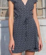 Brandy Melville  Robbie Dress Size Small Blue Floral Wrap Navy