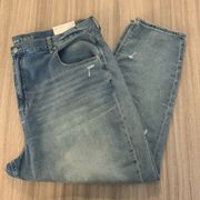 NWT  Distressed Mom Jean!