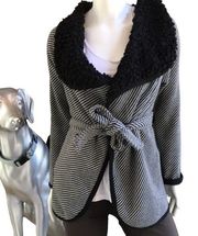 Double Zero Black White Sherpa Collar Tie Front Sweater Women's Size Small