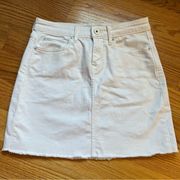 Vineyard vines white jean skirt size 0