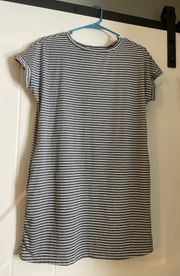 SHEIN Striped Print Pocket Detail Tee Dress