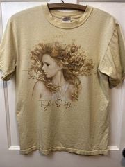 Retro Taylor Swift Y2K Fearless Tour 2000s T-Shirt Yellow Small