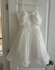 White bow dress 