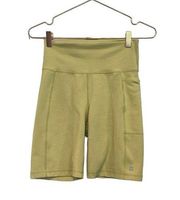 Sweaty Betty Super Sculpt Biker Short 8” Citrus Color | size small