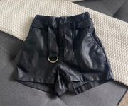 High Waisted Shorts XS