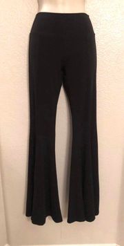 Stretchy like new  flare legging/pants. Sz S