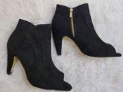 NWOT Bella Vita Size 8.5N Open Toe Booties Heels Black Suede