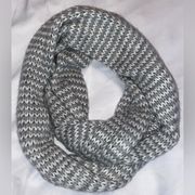 Delia’s grey and white infinity scarf
