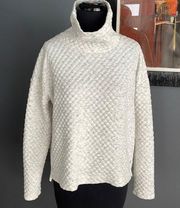 yoga white with gray accent bubble quilted waffle turtleneck top. Medium.