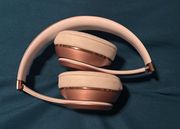 Rose Gold Wireless Headphones Solo 3