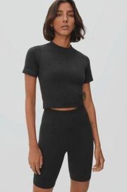 Everlane Black Seamless Cropped Short Sleeve T-Shirt XS/S